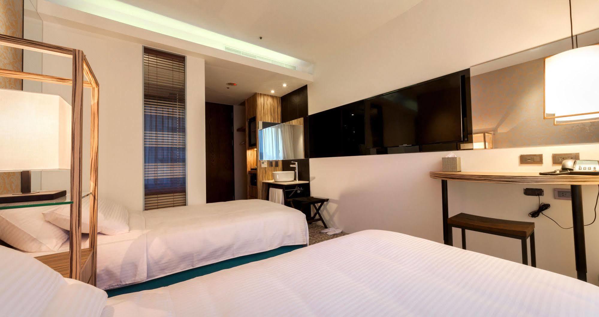 Lacle Hotel-Luzhou Taipei Extérieur photo