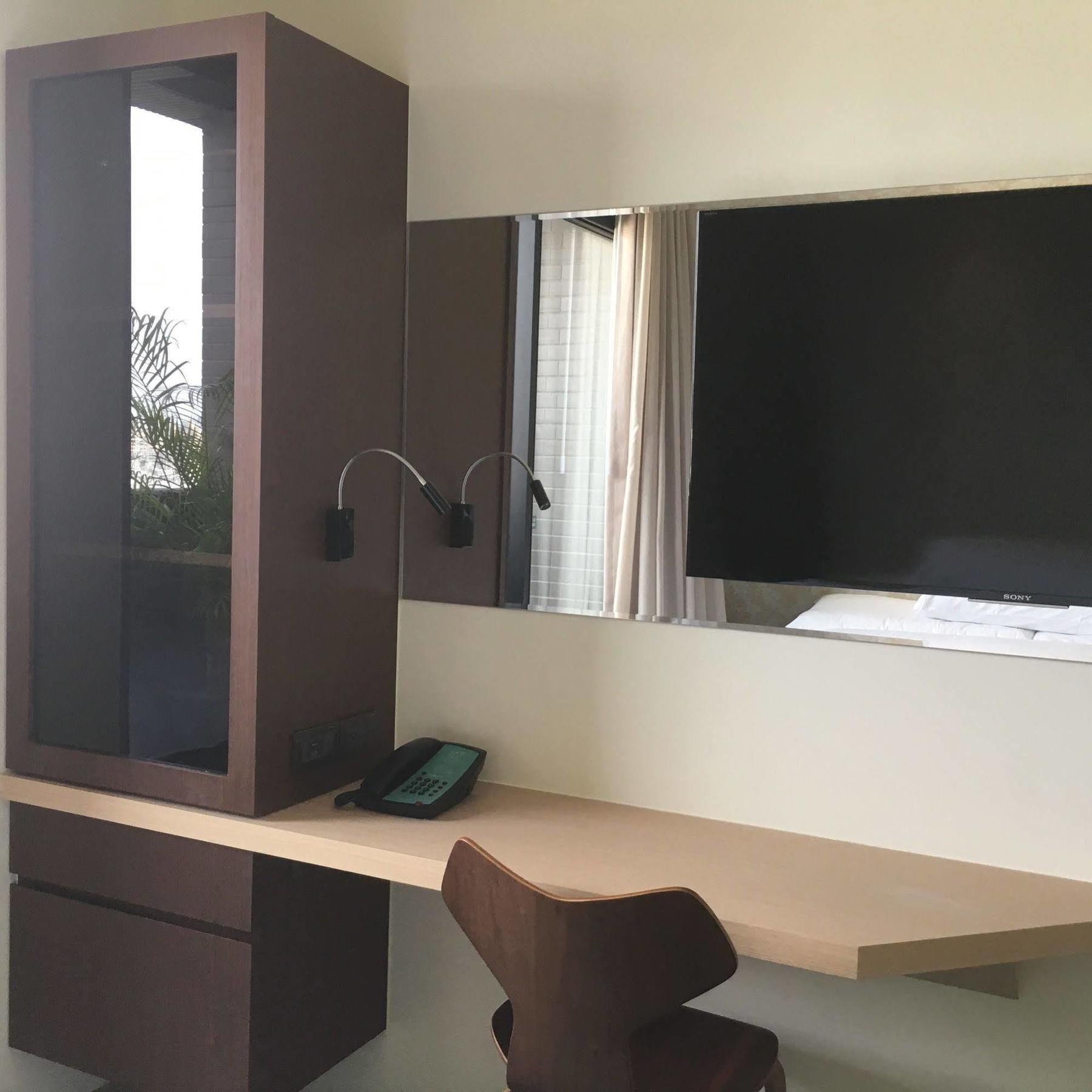 Lacle Hotel-Luzhou Taipei Extérieur photo